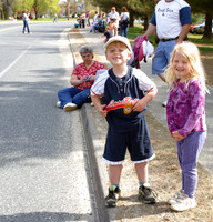 2004 LL Parade