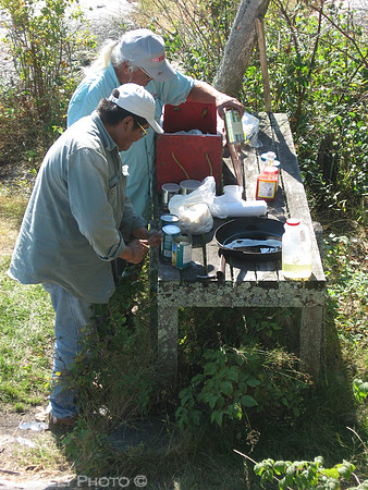 Cleaning table